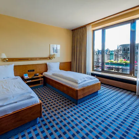 מלון Mercure Porta Nigra 4*