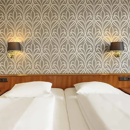 Mercure Porta Nigra מלון טרייר