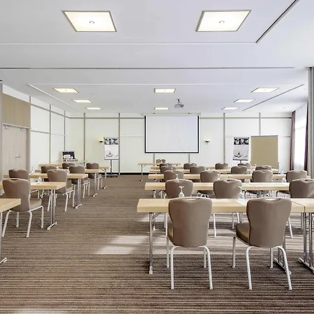 Отель Mercure Porta Nigra 4*