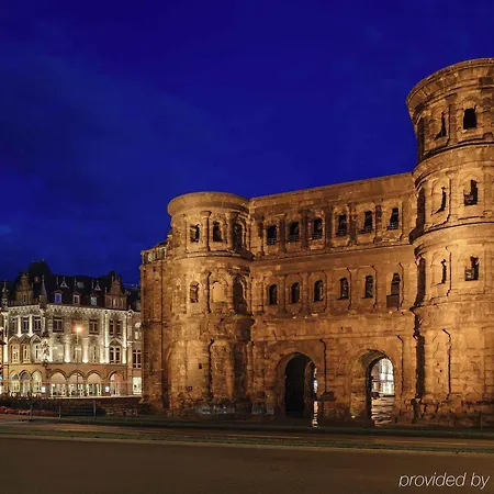 Mercure Porta Nigra 4* Trevír