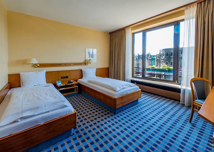 Otel Mercure Porta Nigra 4*