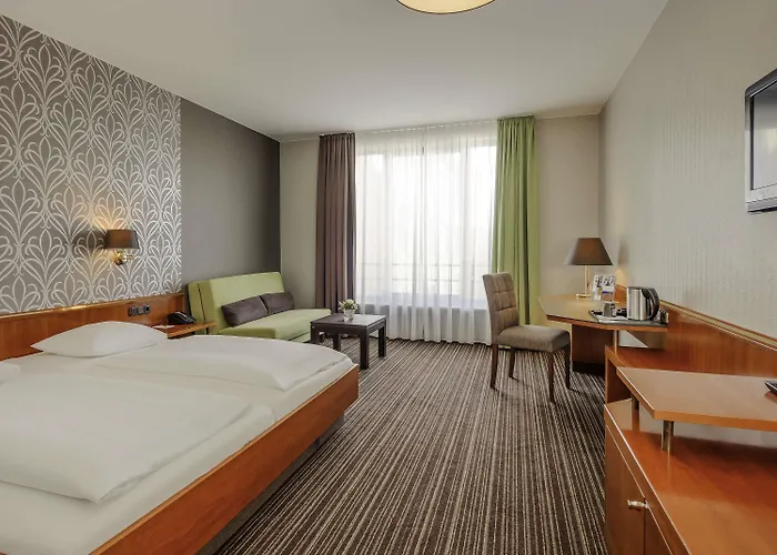 特里尔大黑门美居酒店