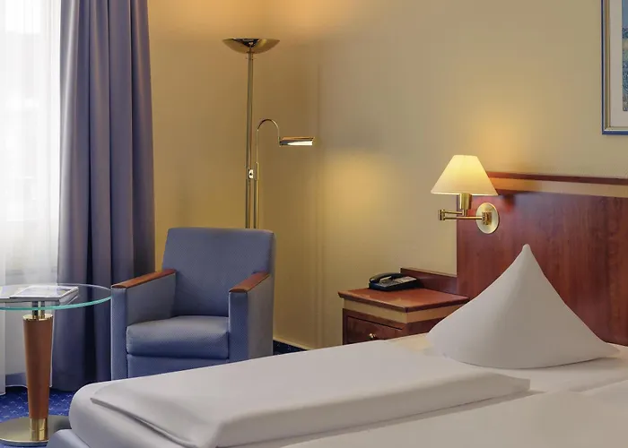 特里尔大黑门美居酒店 4*