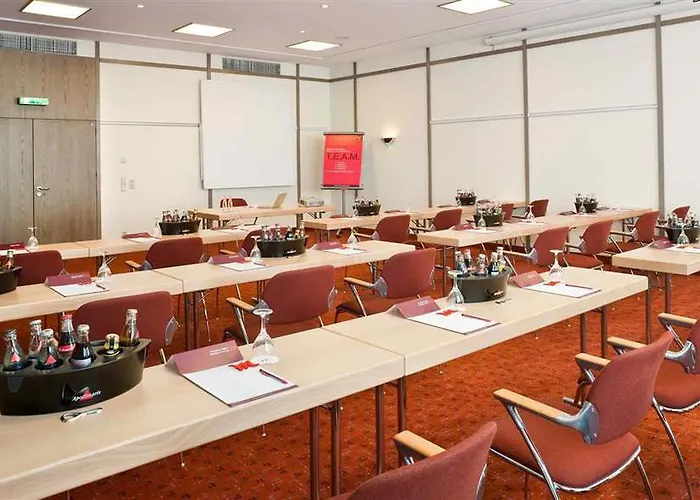 特里尔大黑门美居酒店 4*