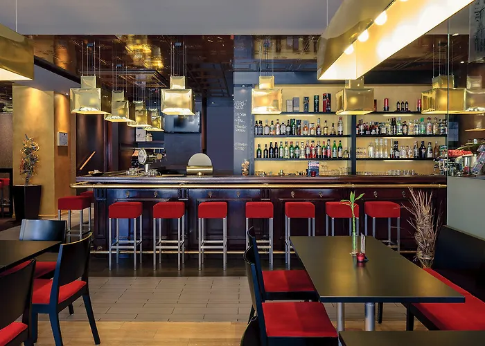 特里尔大黑门美居酒店 酒店